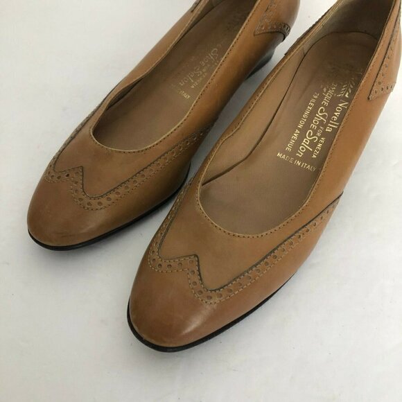 Novella Royale Shoes - Vintage NOVELLA for Classique Spectator Pumps - Made in Italy